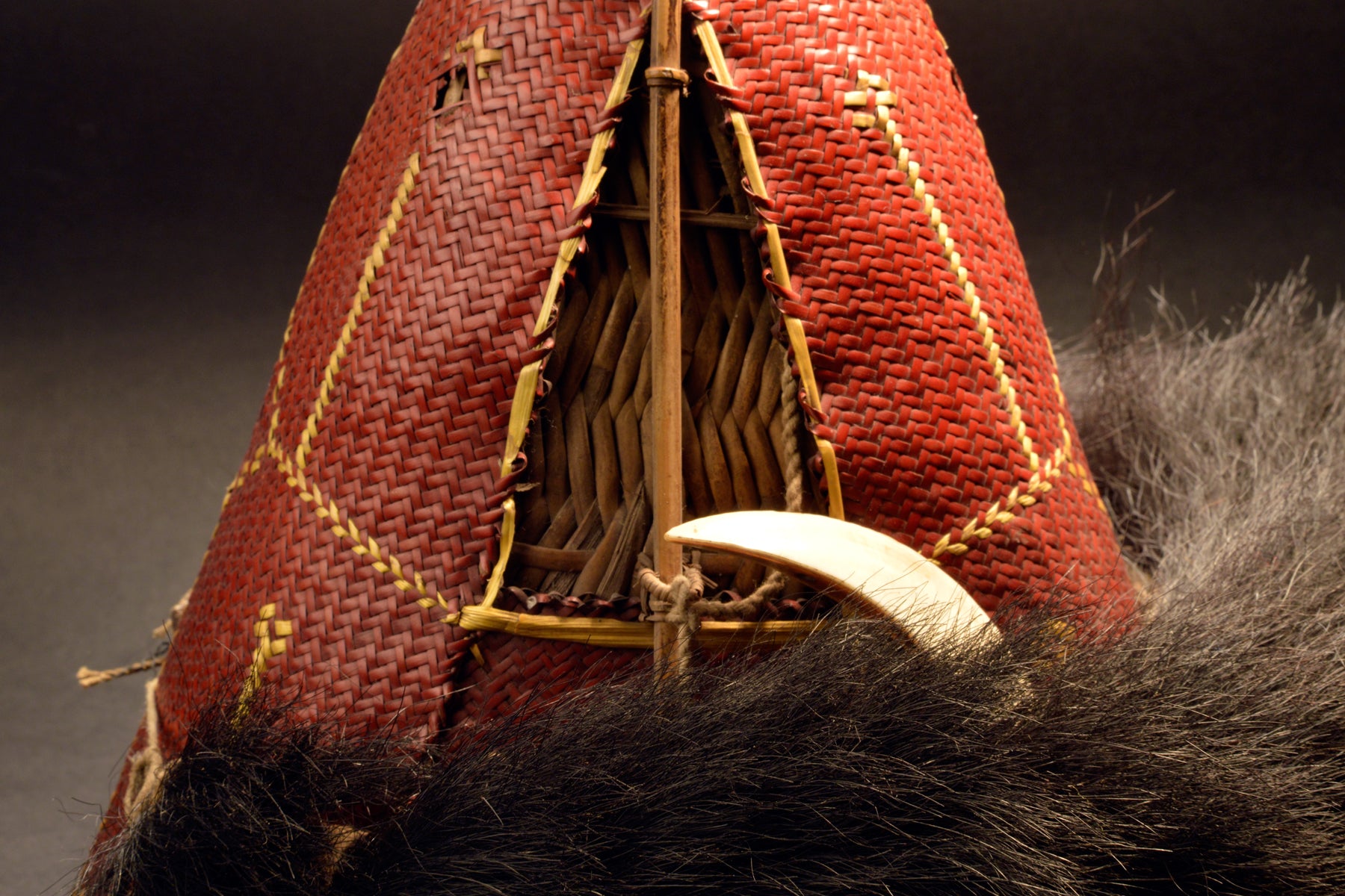 Naga Hat – sisi tatu